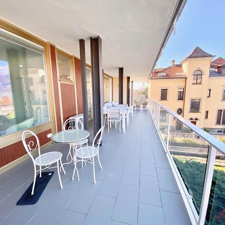 Appartamento Palazzo Di Vetro Luino Kültér fotó